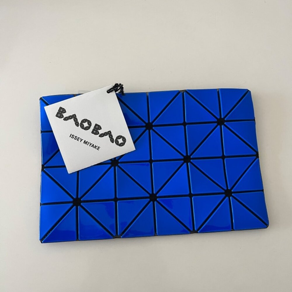 BAOBAO ISSEY MIYAKE MINI LUCENT GLOSS POUCH BAG
